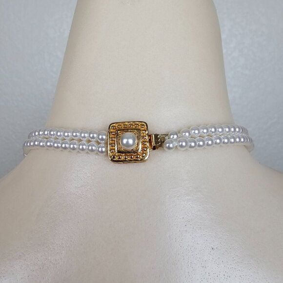 Vintage Faux Glass Imitation Pearl White Graduated Double Strand Choker Necklace - Picture 12 of 12